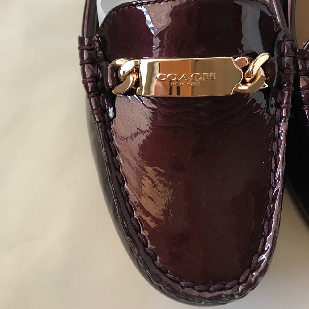 A16). Brand New Coach Olive Metallic Cherry Smooth Patent Pearl Loafers - Picture 6 of 8